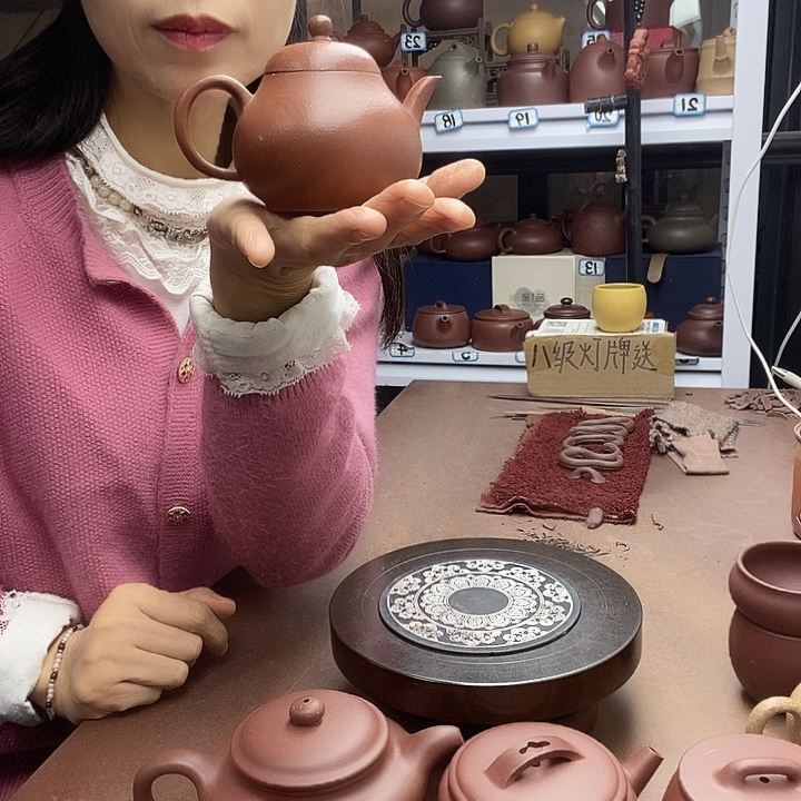 王***方陶小梨150cc原矿红降坡微暇