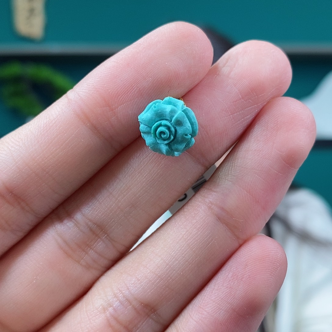 未镶嵌绿松石珠宝奇石