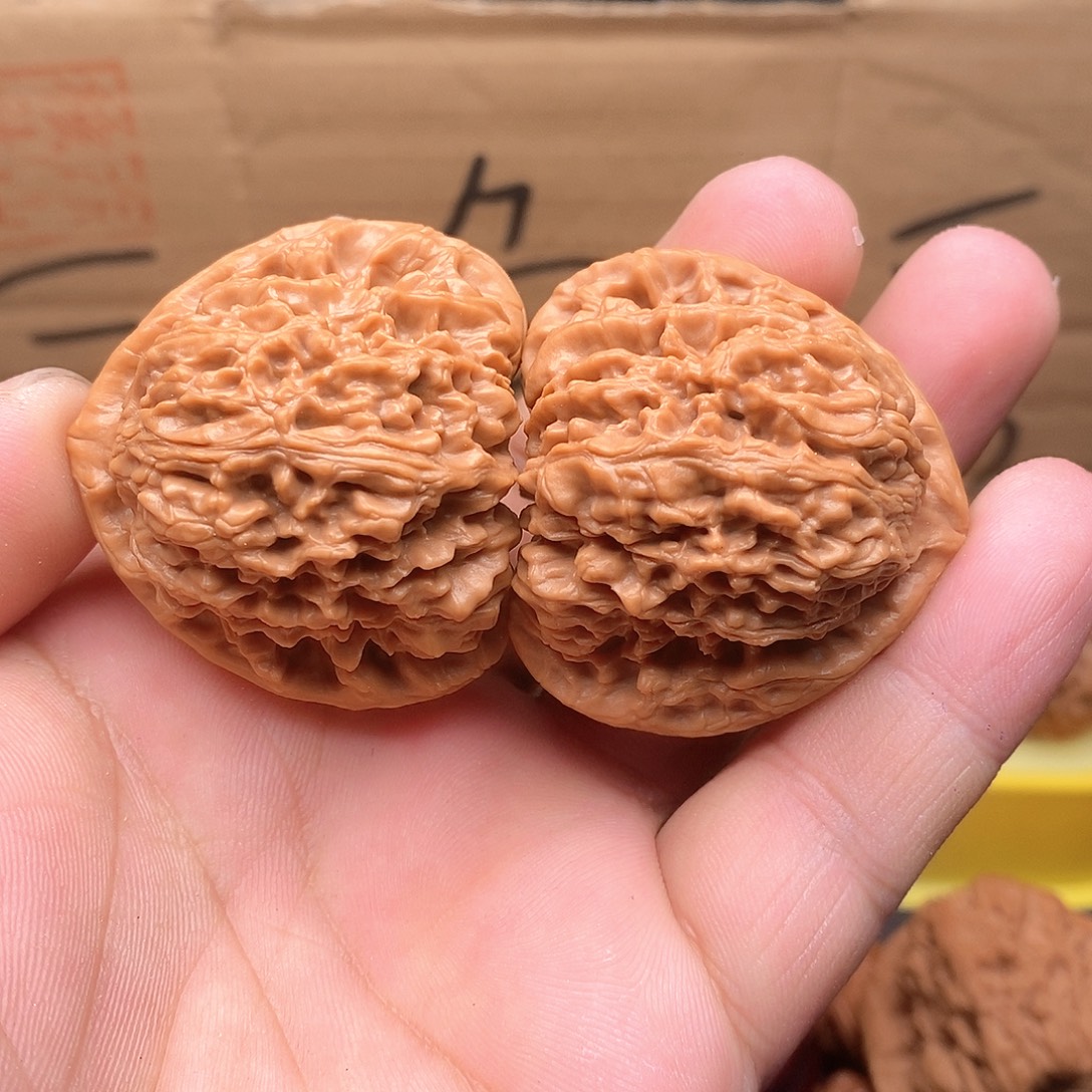 把件文玩核桃43三角疆