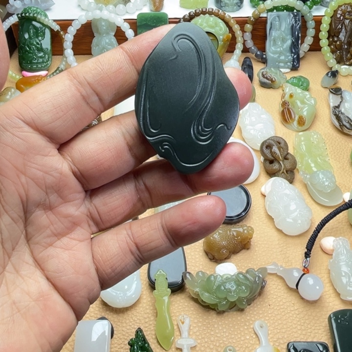 和田玉颈饰未镶嵌定制款