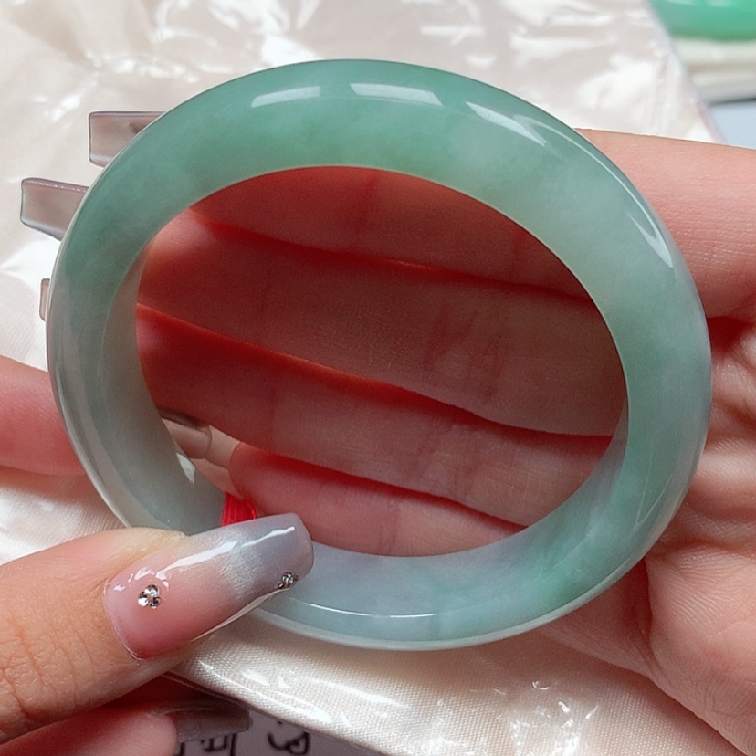 【闪购商品】翡翠手镯未镶嵌55圈