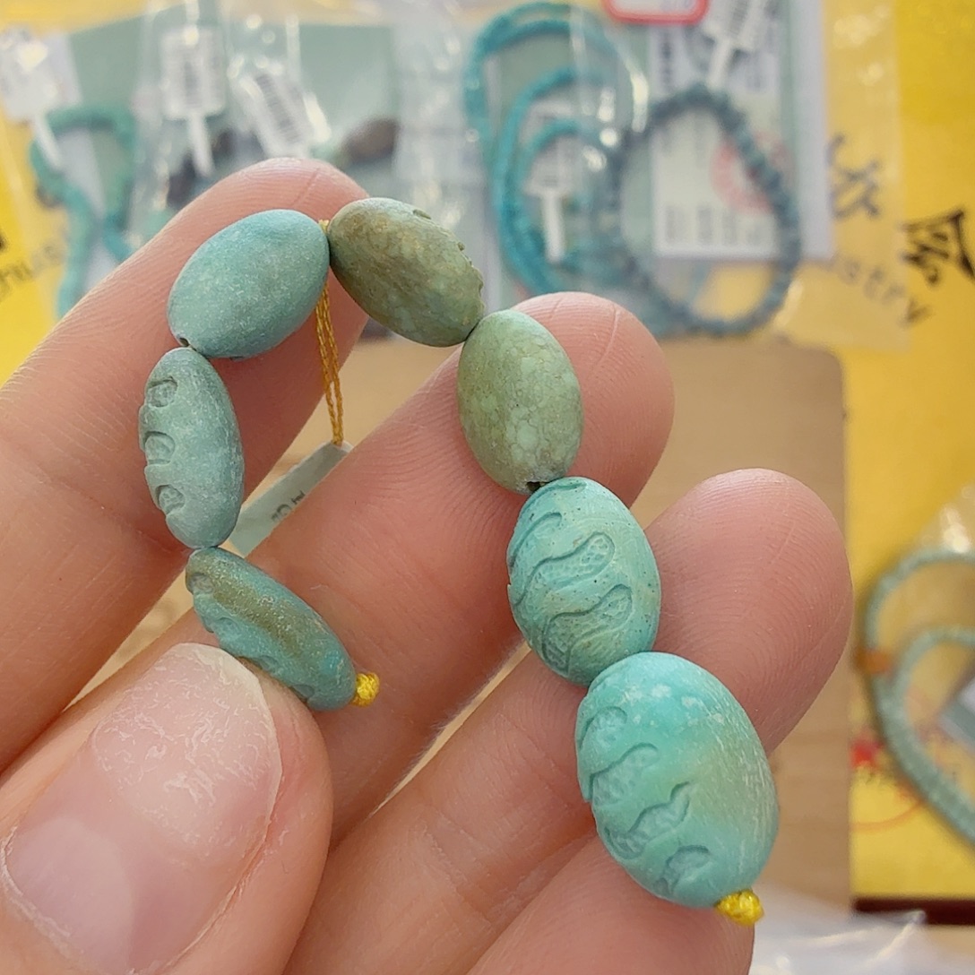 绿松石未镶嵌珠宝奇石