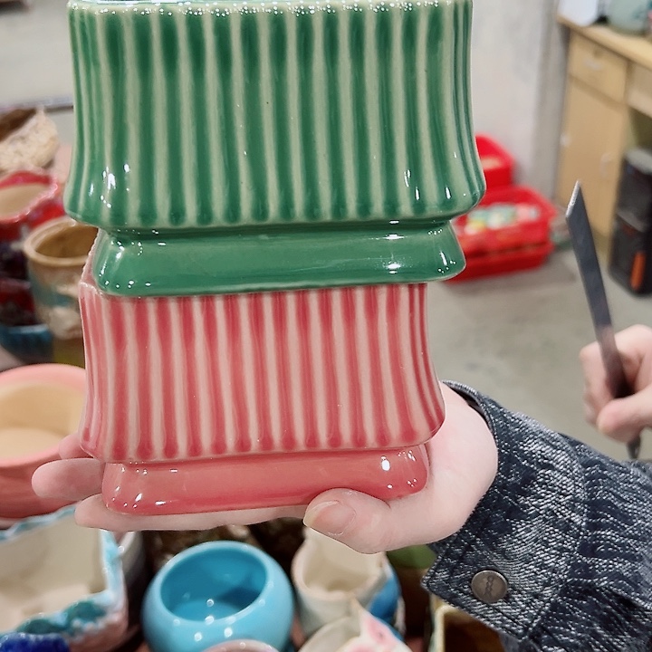 有孔.凑满10元发货多肉陶瓷花盆！