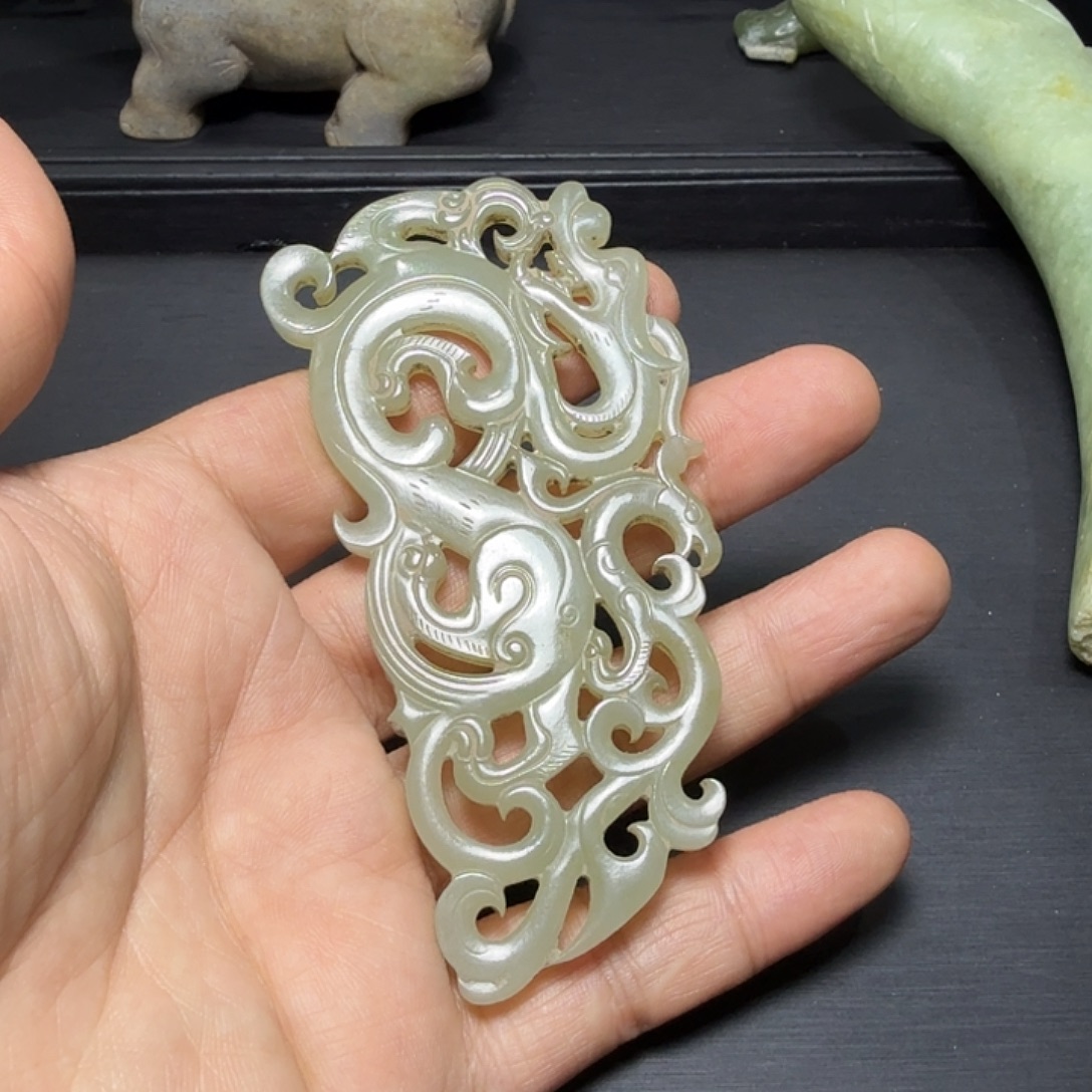 人***缘和田玉（糖玉）未镶嵌挂件