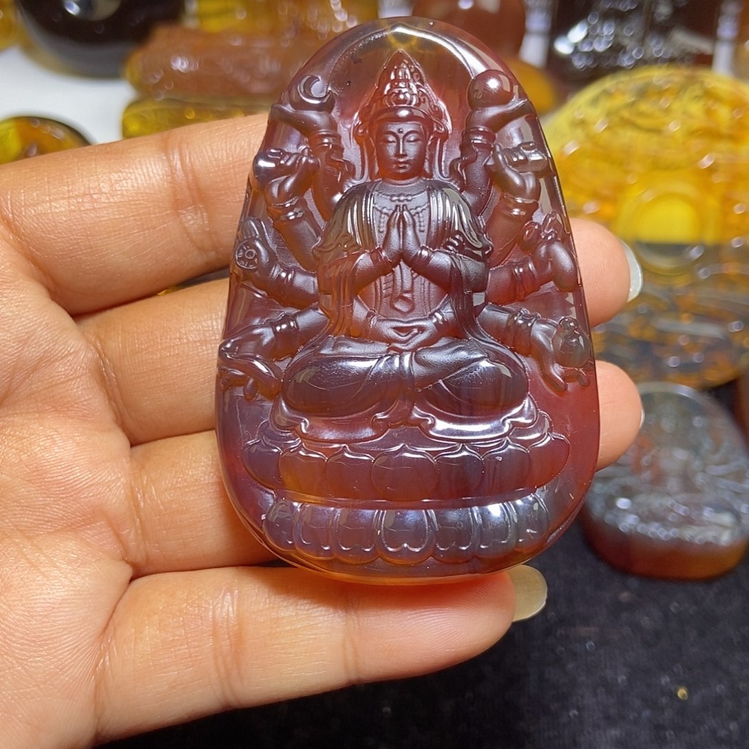 歌***鑫琥珀未镶嵌颈饰缅甸天然琥珀吊坠