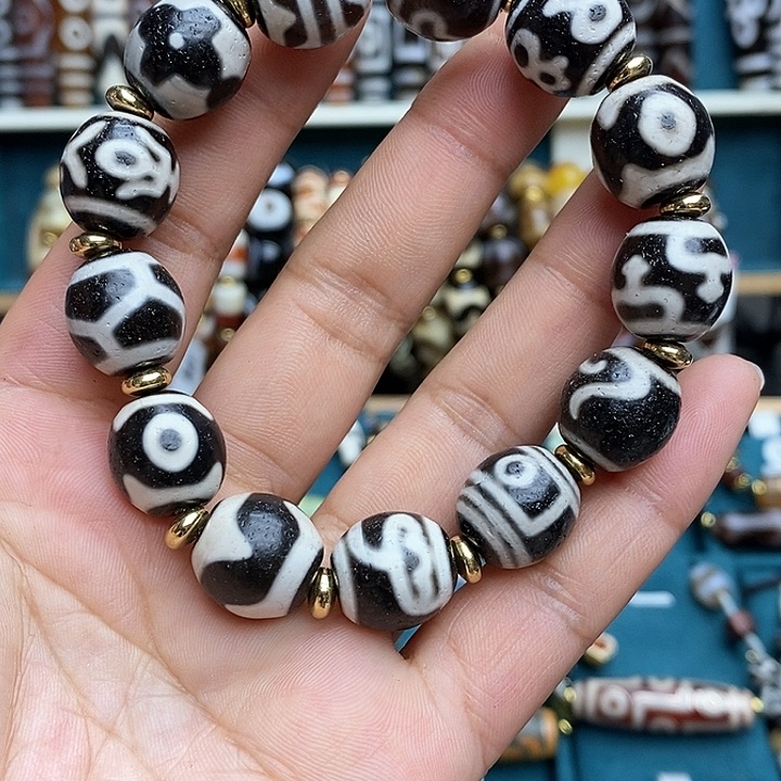 玛瑙/玉髓颈饰合金