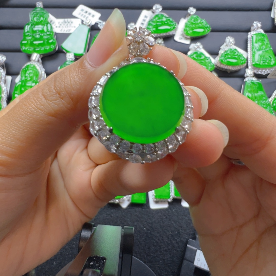 翡翠银S925镶嵌颈饰