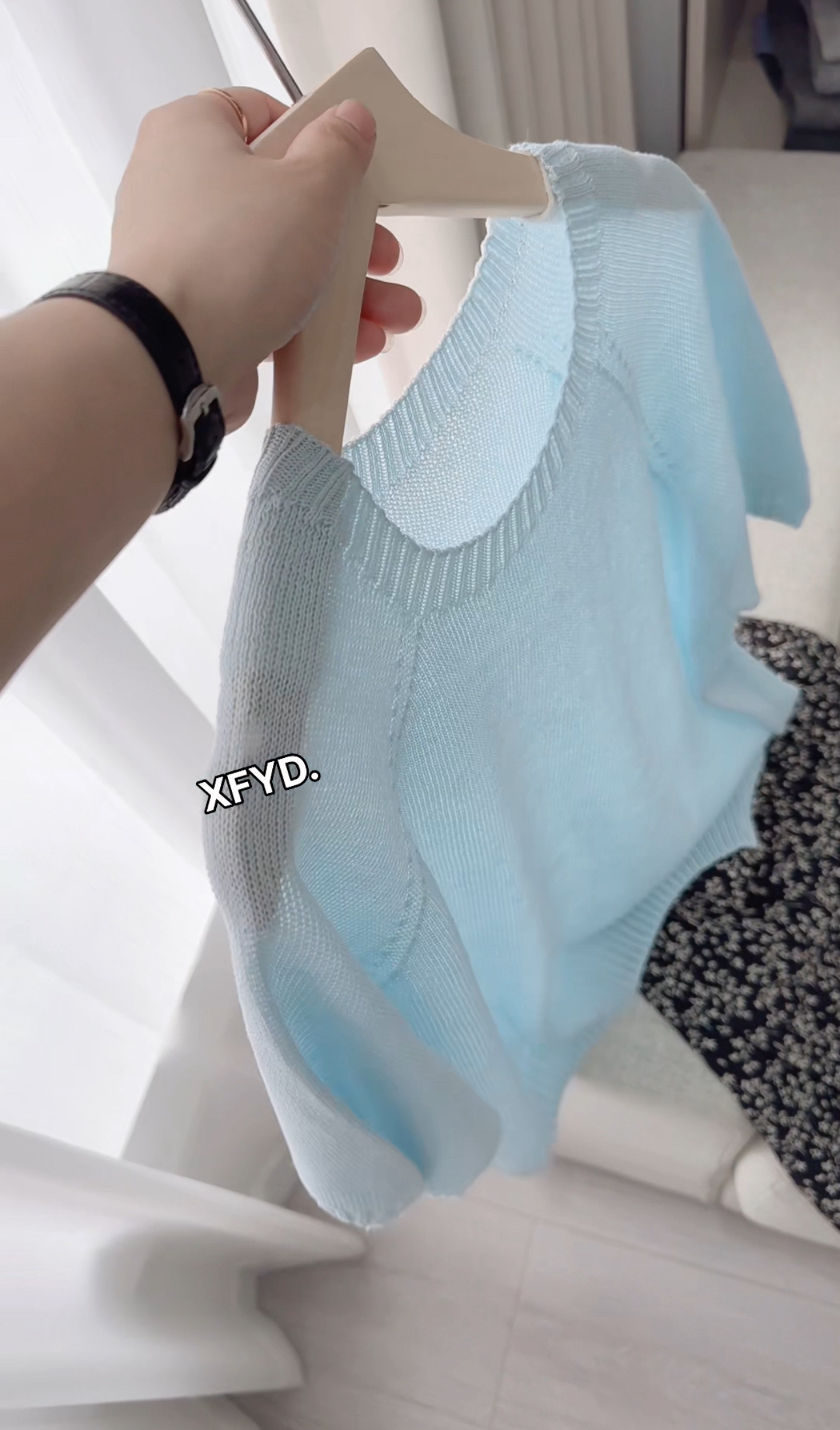 小朵家 ins穿搭#透气凉爽 无缝马蹄肩短袖0651