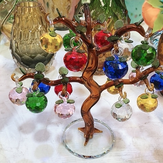 琉璃花瓶高29宽29厘米