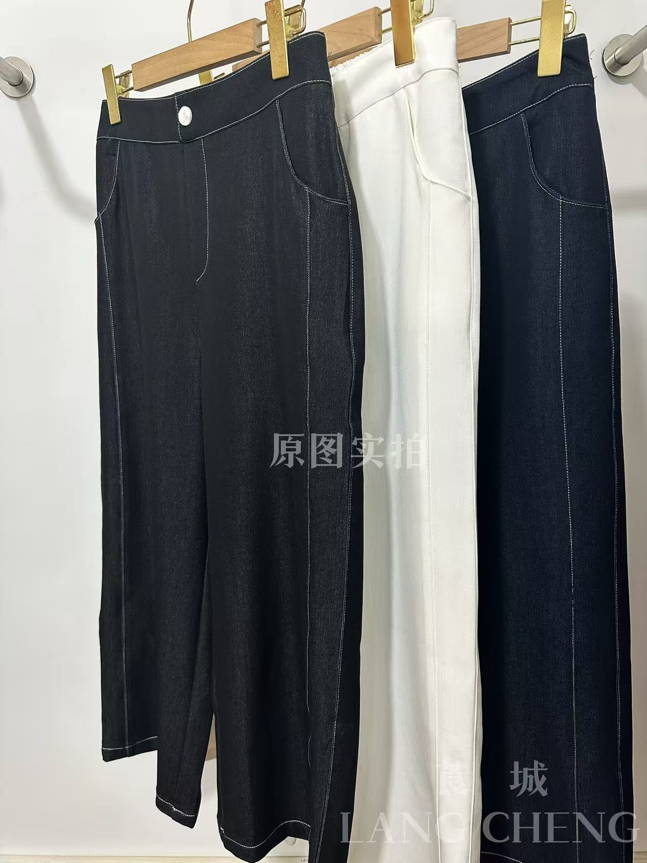 知容 25年秋款高克重明显设计半松紧直桶牛仔女裤K3615