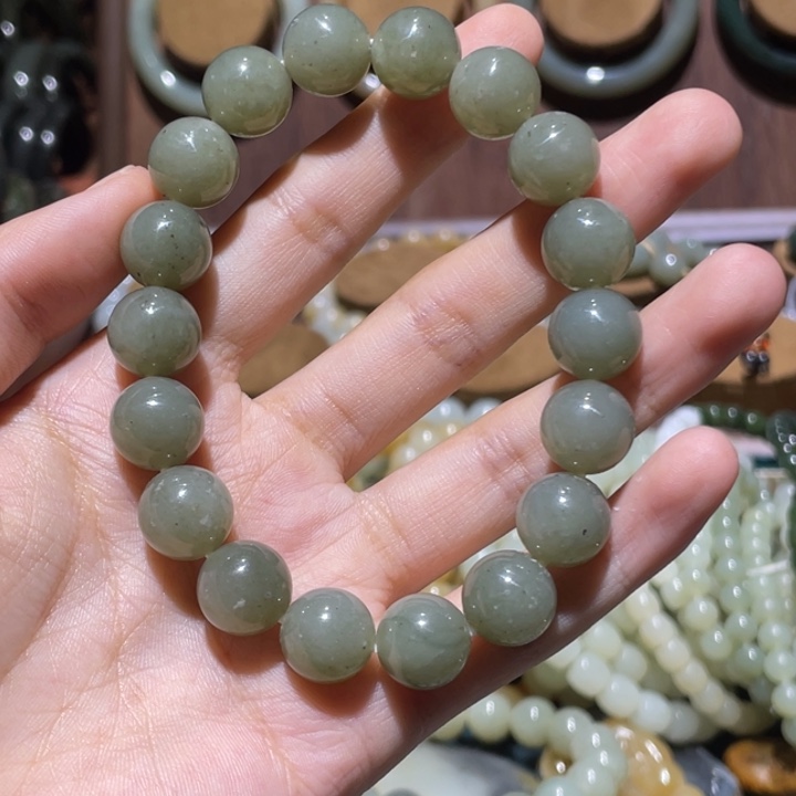 花***姐未镶嵌手链和田玉