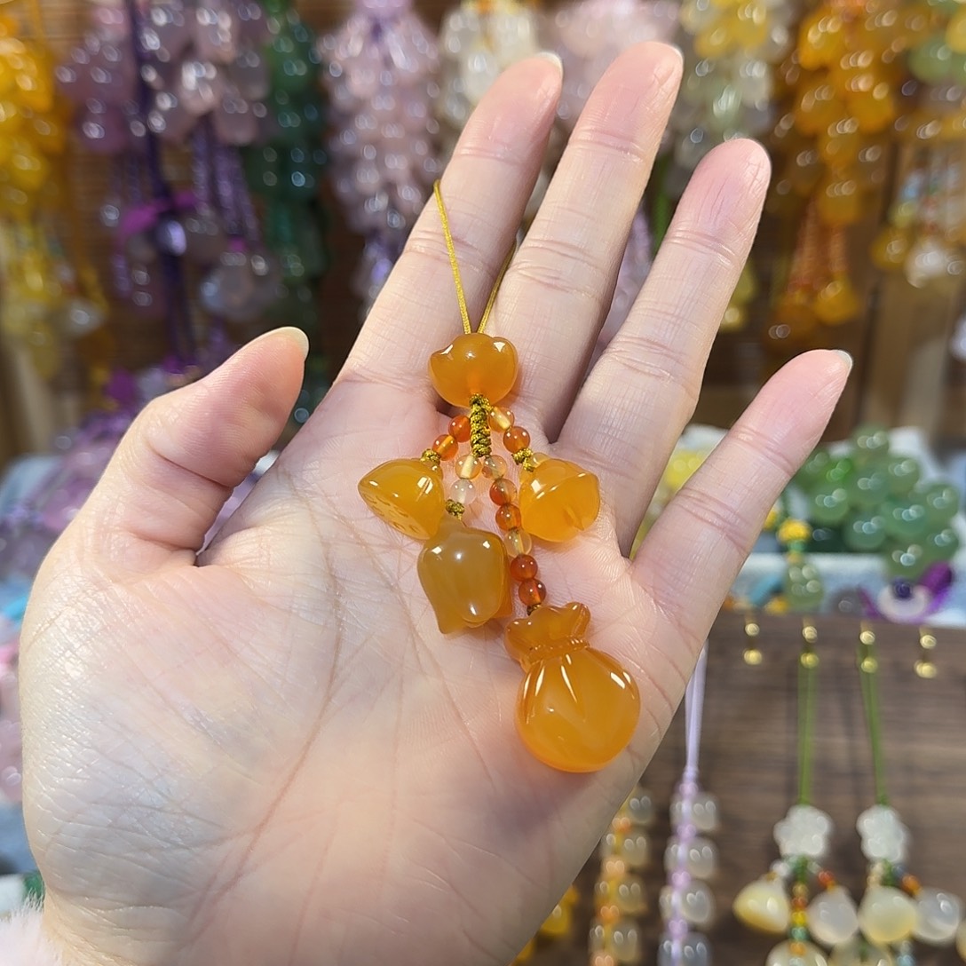 玛瑙/玉髓未镶嵌手机挂件