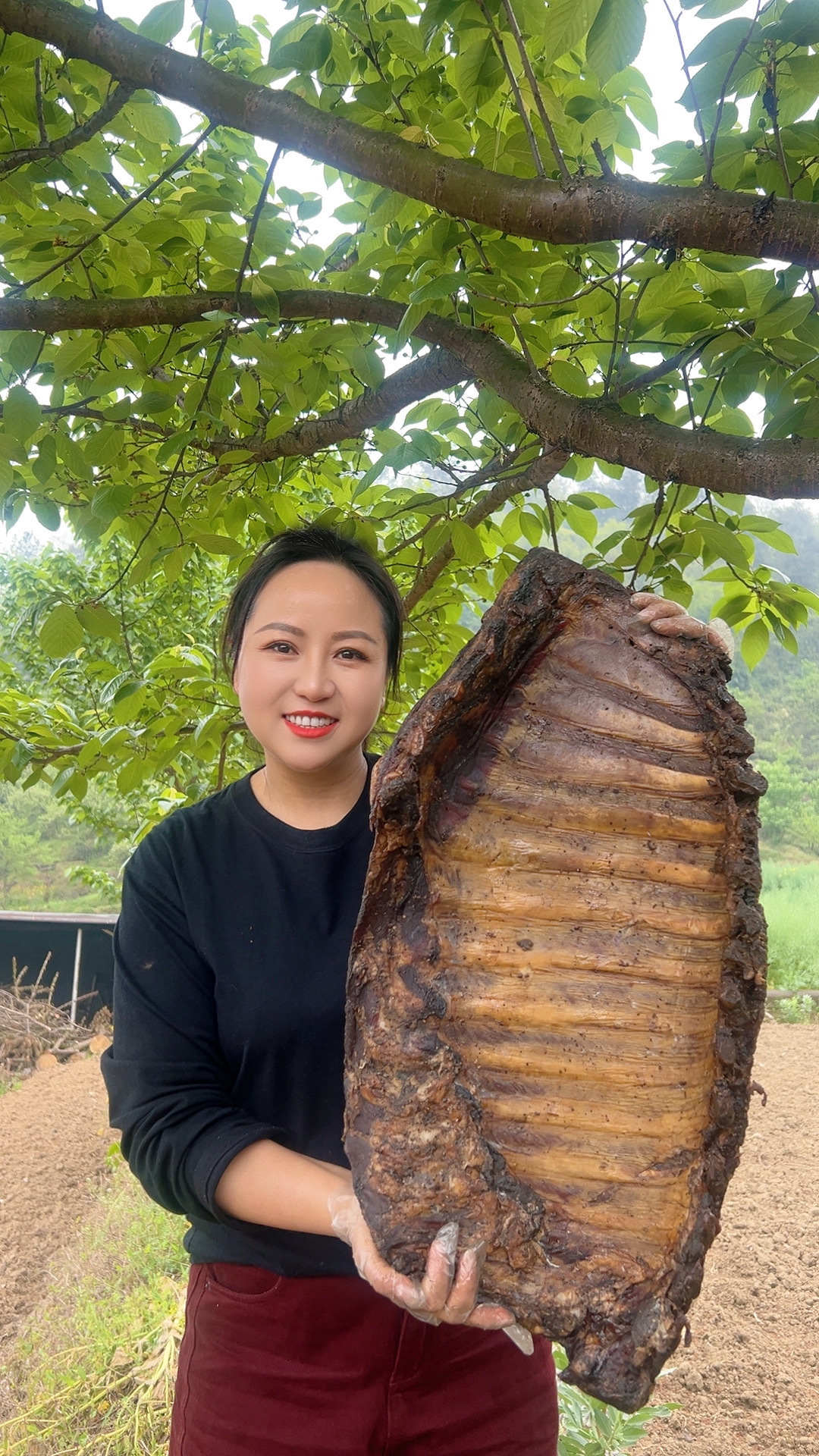 腊排骨  贵州正宗农家粮食猪柴火烟熏腊排骨