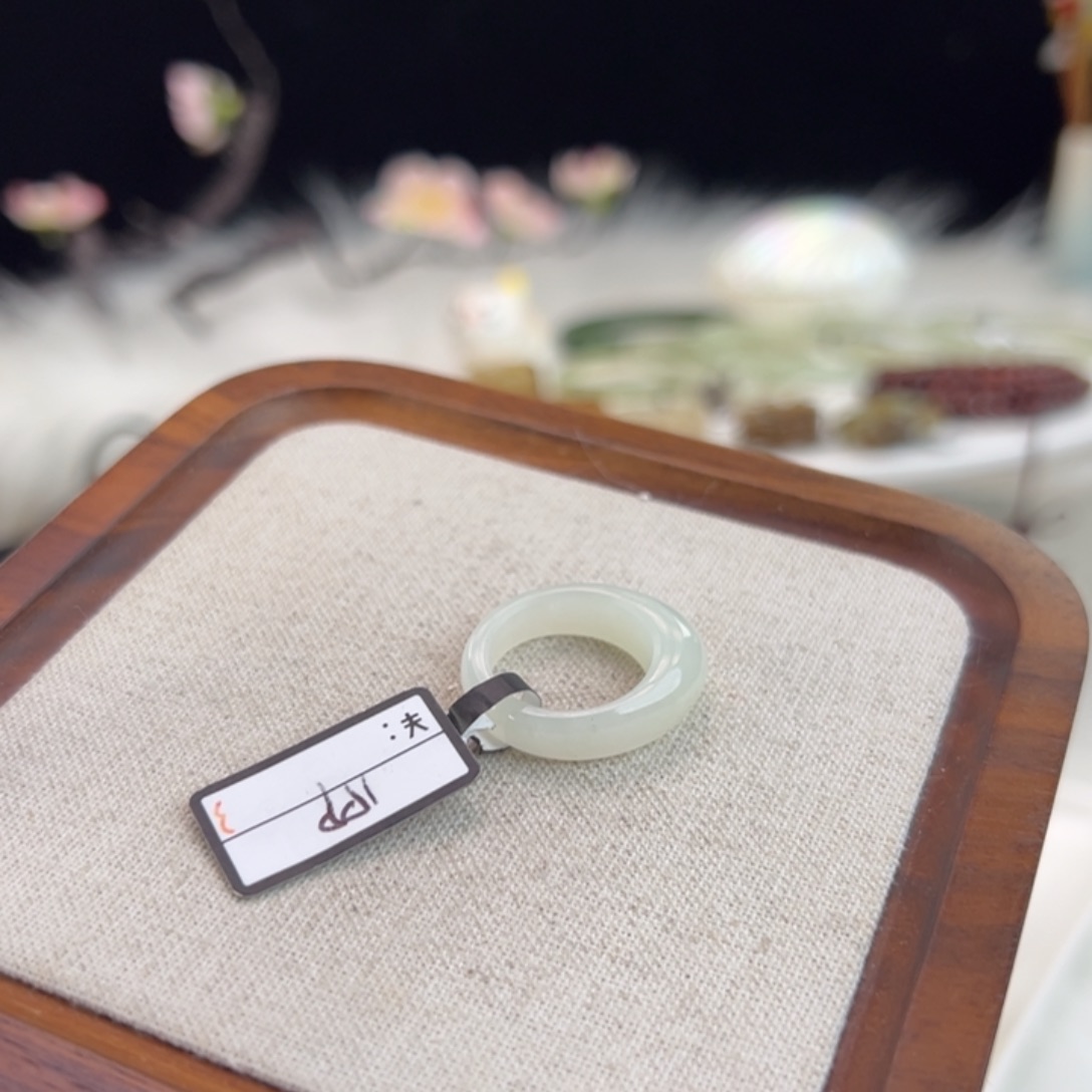 和田玉未镶嵌戒指N160冰白馒头直径16.3不退换