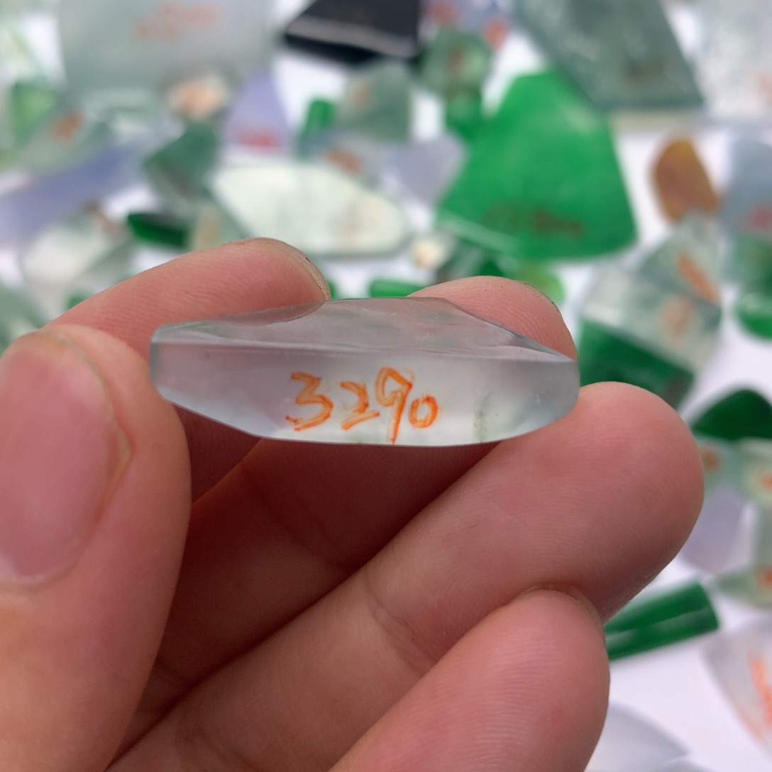 定制翡翠未镶嵌天然缅甸翡翠吊坠挂件