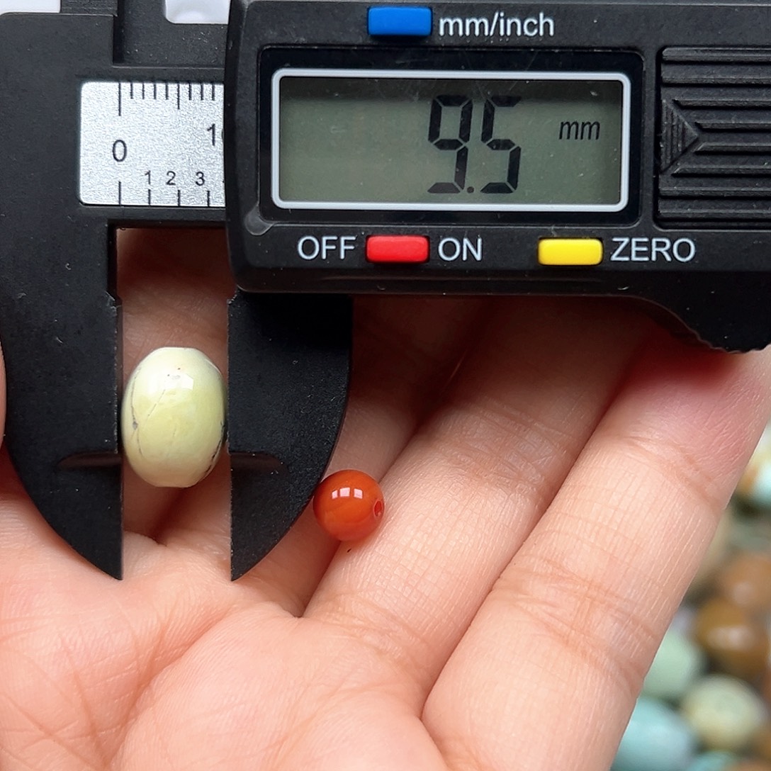 南红玛瑙未镶嵌珠宝奇石