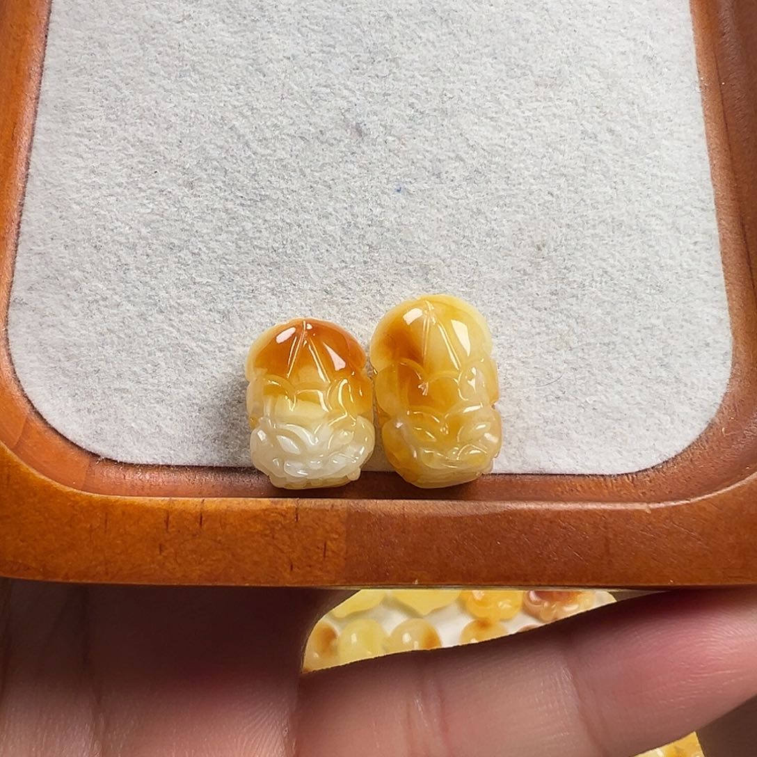 蜜蜡颈饰未镶嵌珍*?貔貅（打孔不退换）