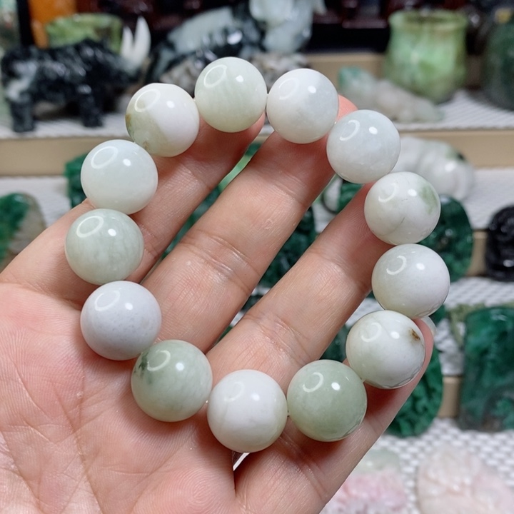 未镶嵌独山玉颈饰