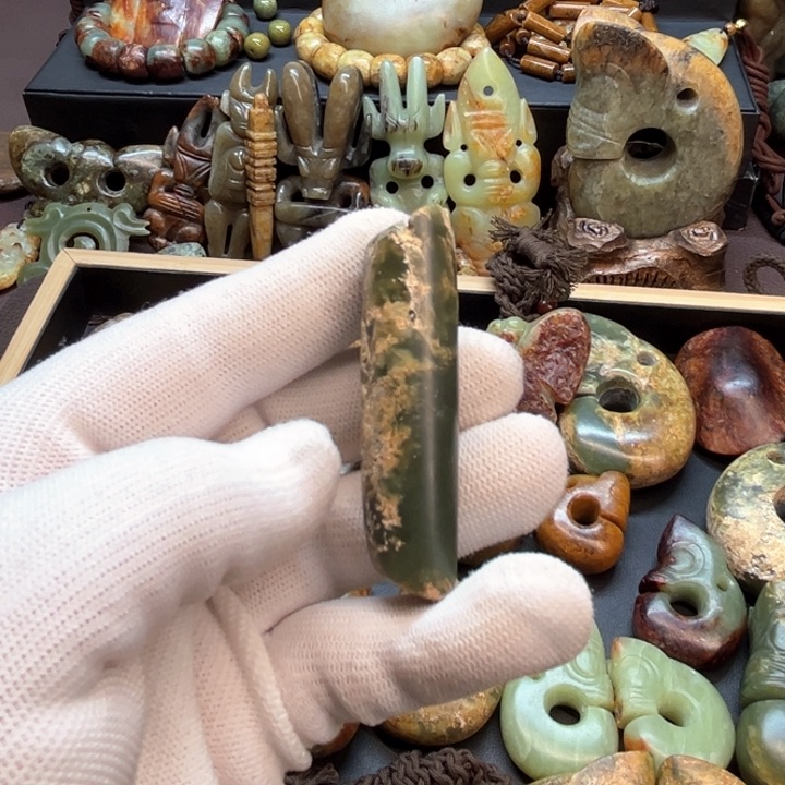 未镶嵌岫岩河磨玉（透闪石质玉）挂件?***?