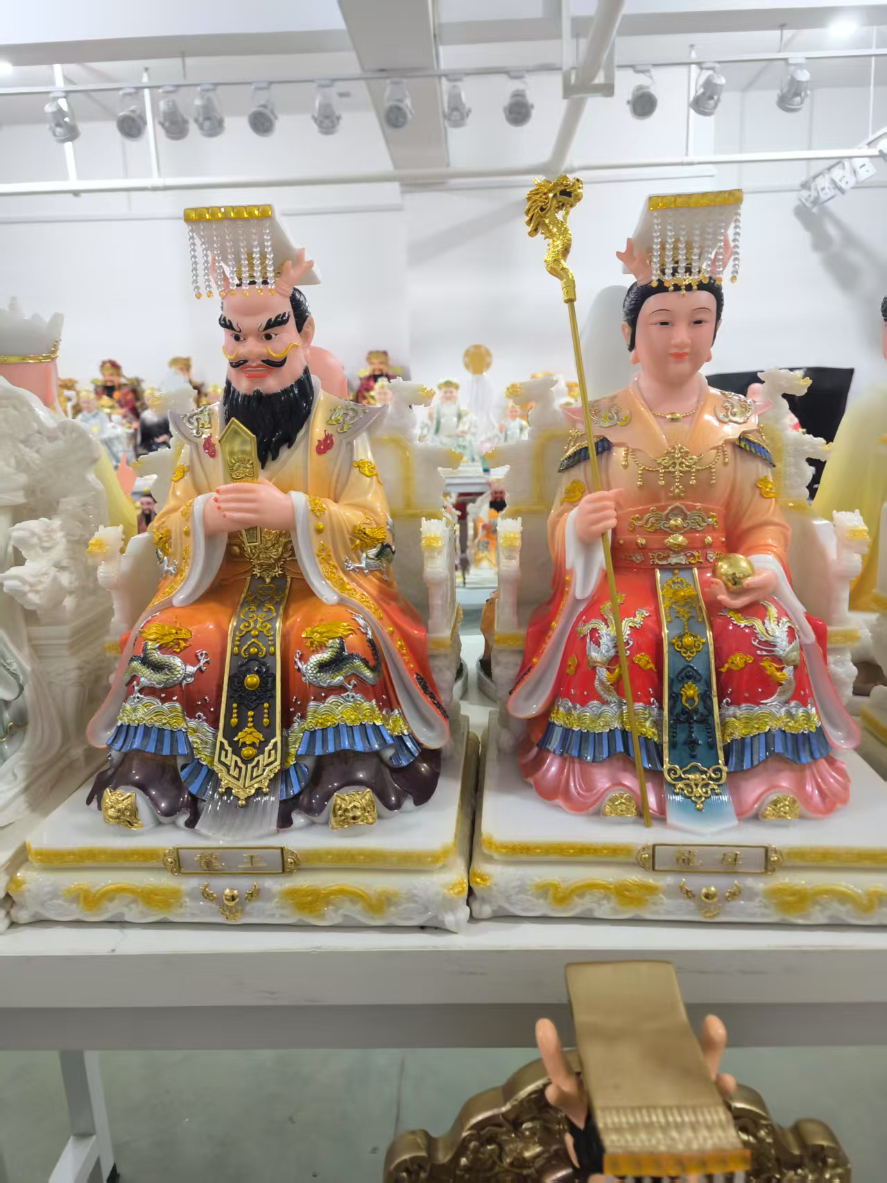 汉白玉精工实心重体龙王龙母