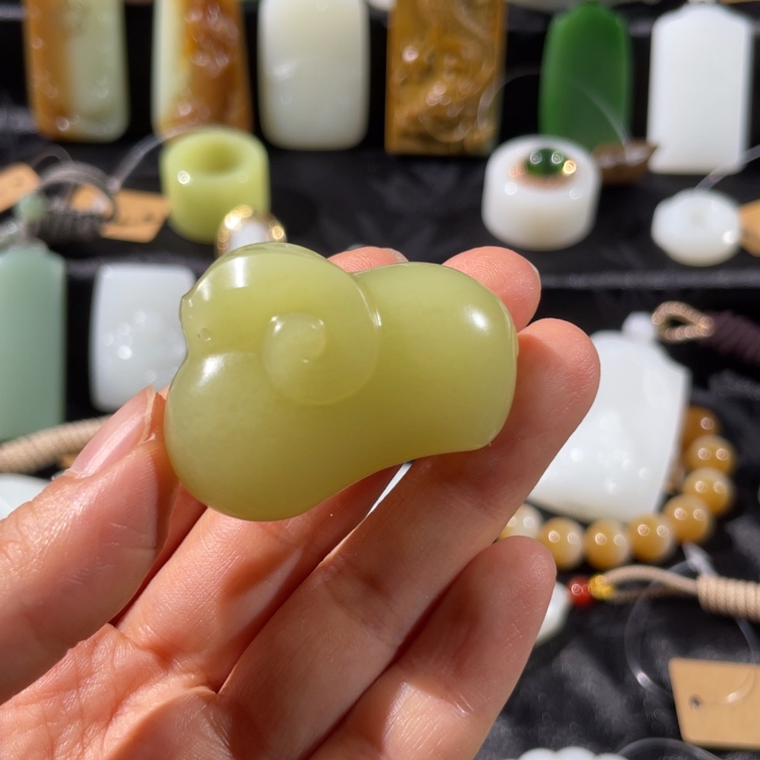 和田玉未镶嵌挂件