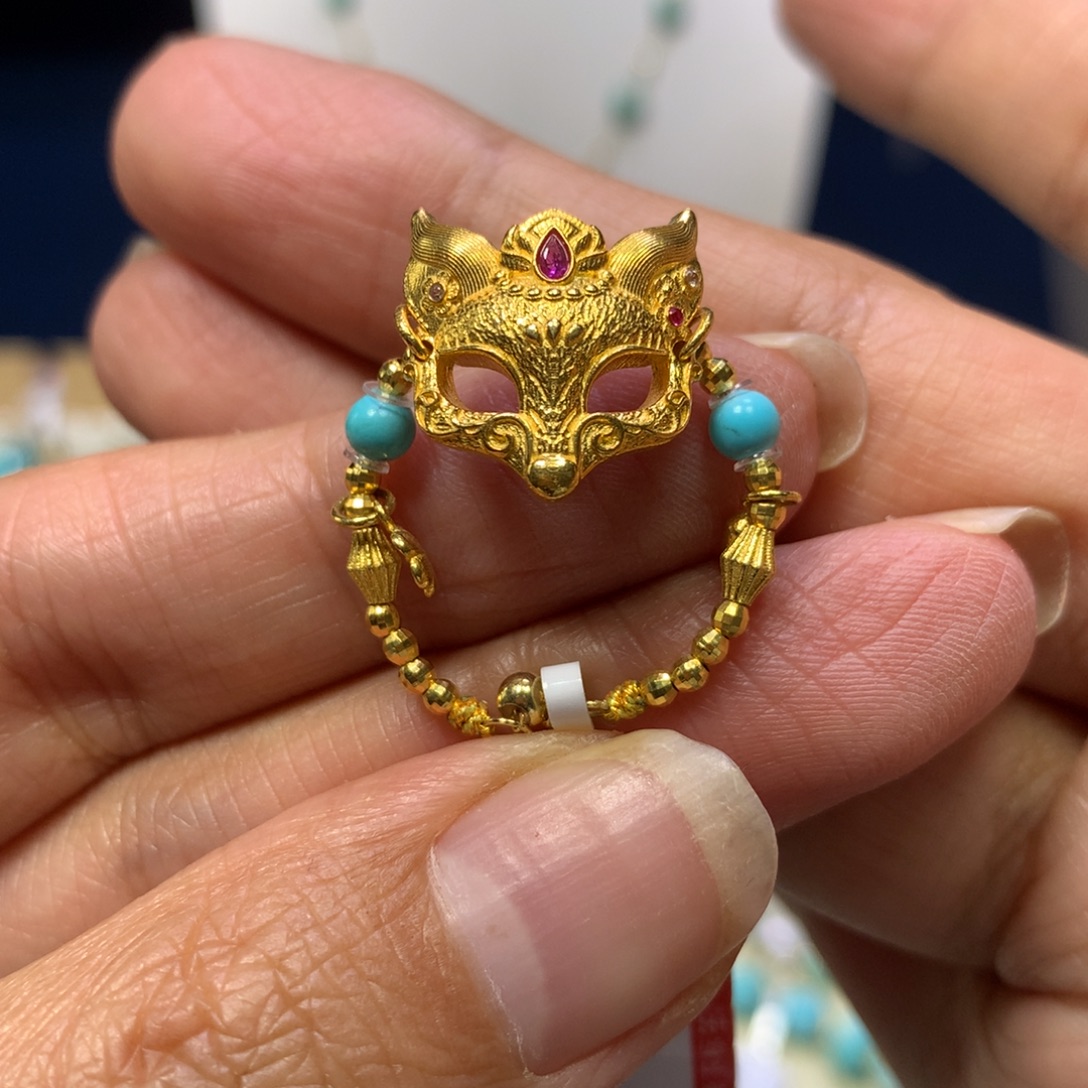 绿松石18K金镶嵌戒指