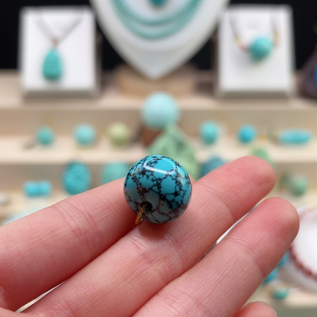 绿松石配饰未镶嵌