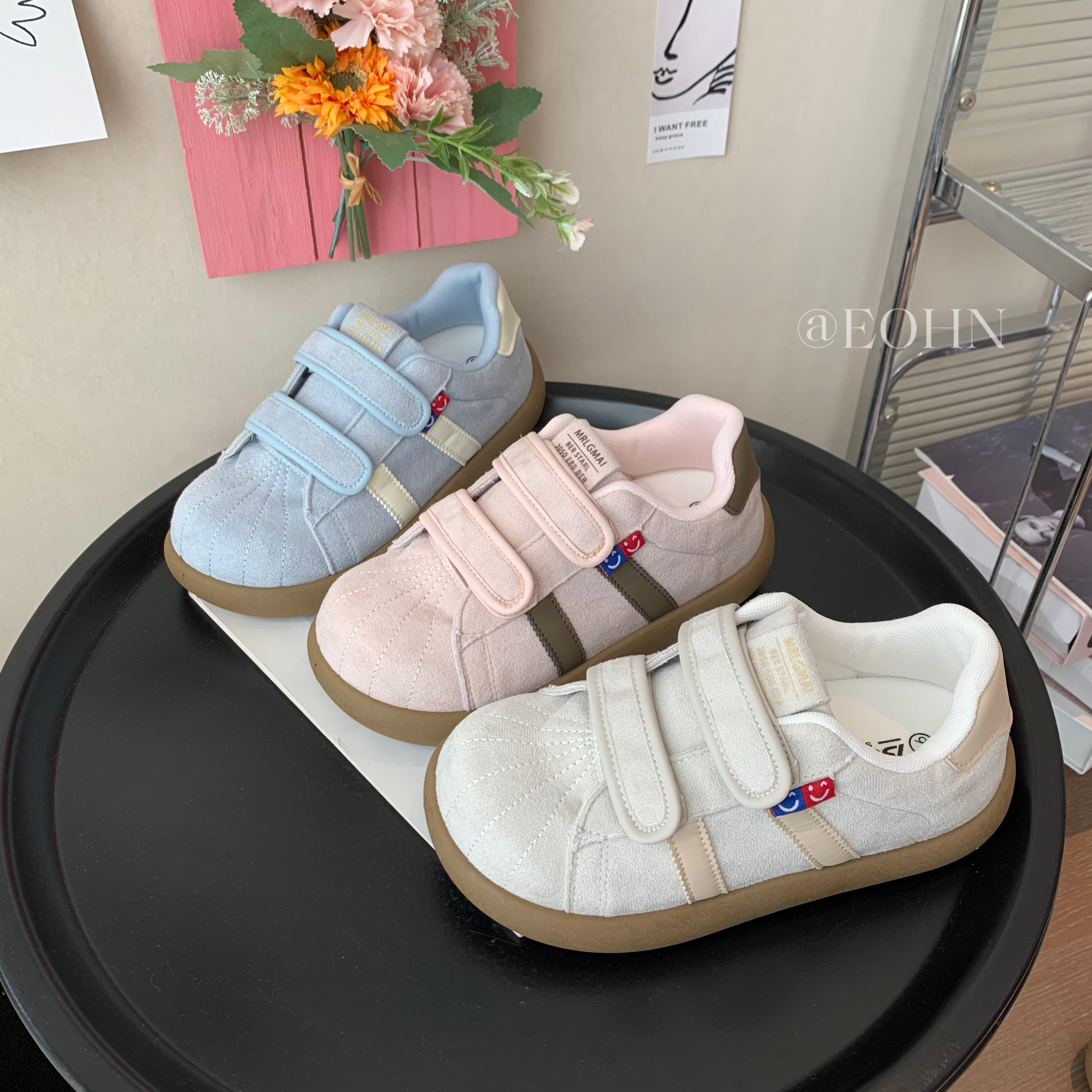 【eohn】2025秋季魔术贴卡皮巴拉圆头德训鞋小众设计感休闲板鞋ins