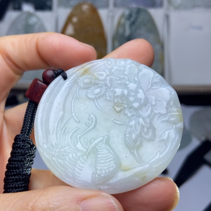 翡翠未镶嵌颈饰翡翠