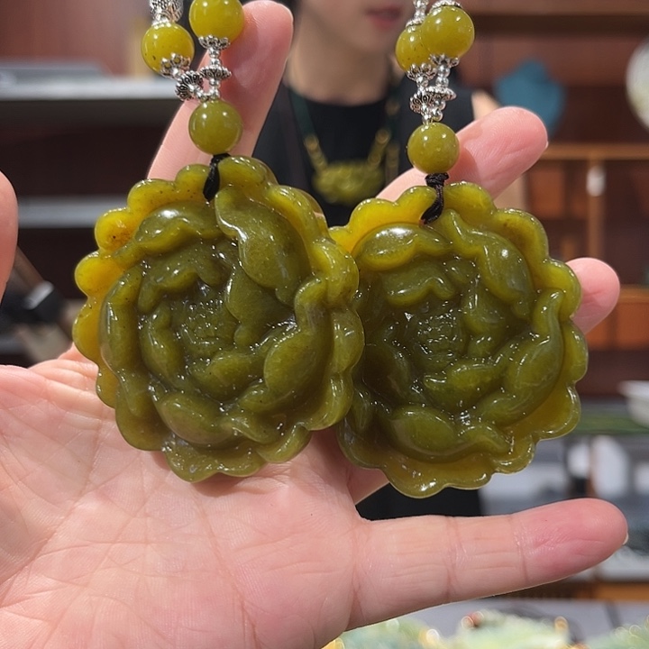 未镶嵌岫玉毛衣链