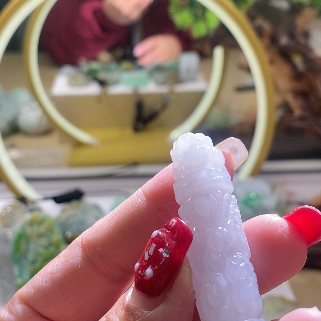 【闪购商品】翡翠颈饰未镶嵌龙柱