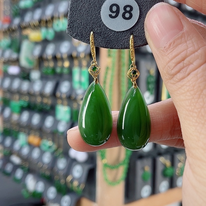 18K金镶嵌和田玉耳饰刘*霞