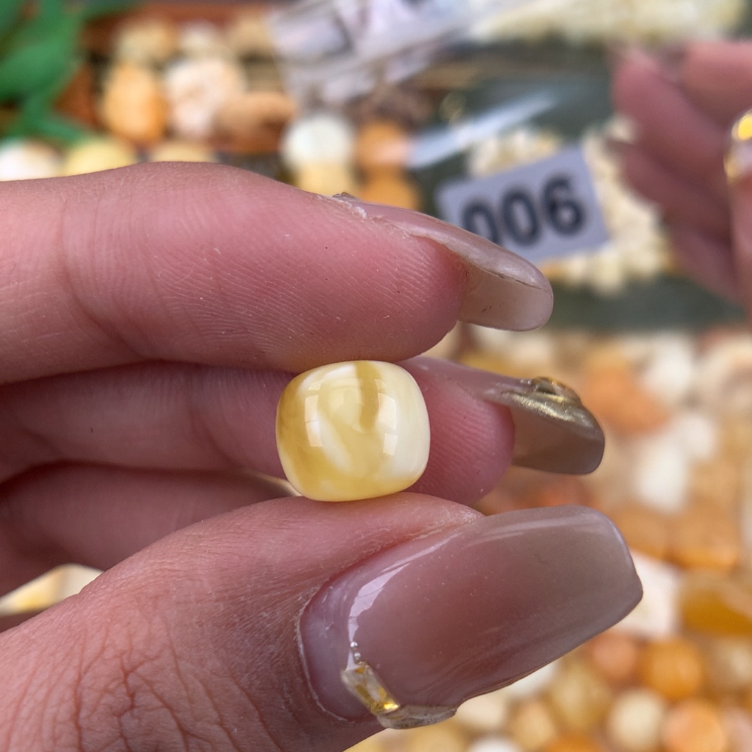 琥珀珠宝奇石未镶嵌1.0