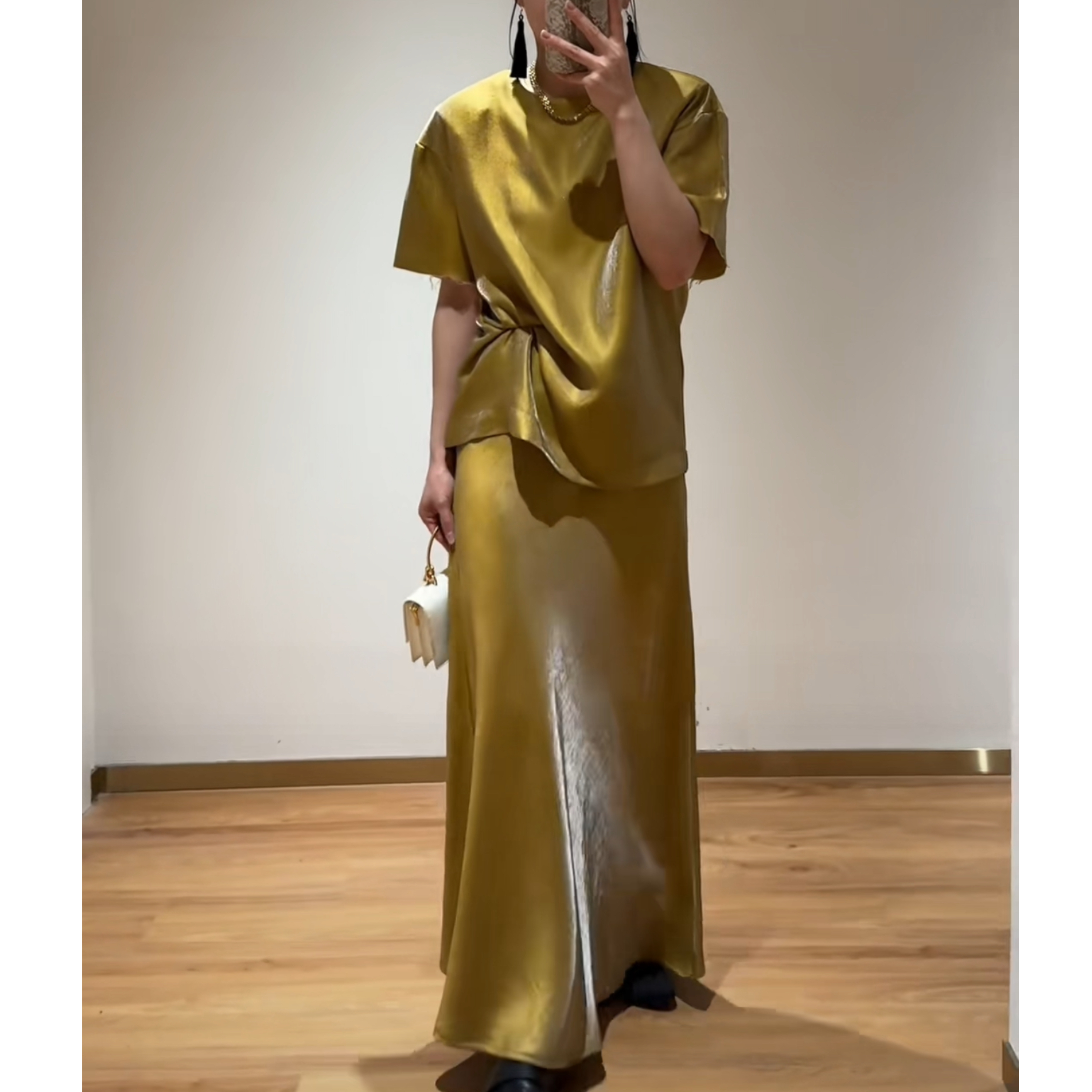 2024轻奢高级感高奢定制丝滑星空段单上衣