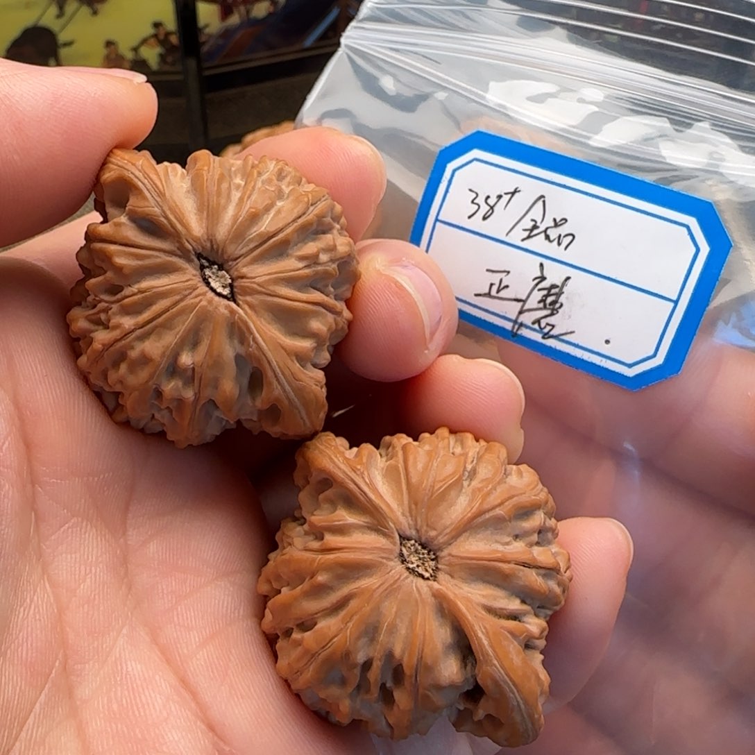 文玩核桃把件发发发