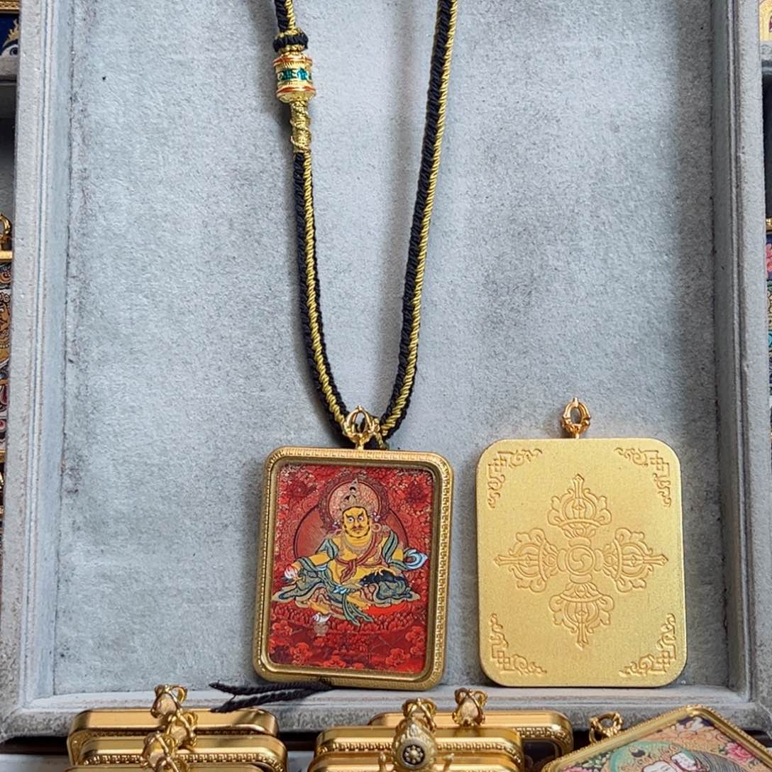 吊坠J****?单面定制黄老爷