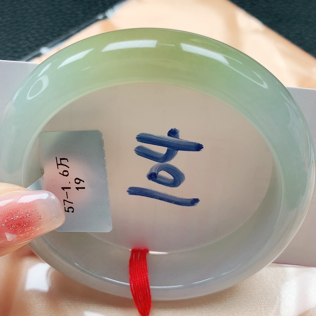 翡翠手镯未镶嵌缅甸天然a货翡翠