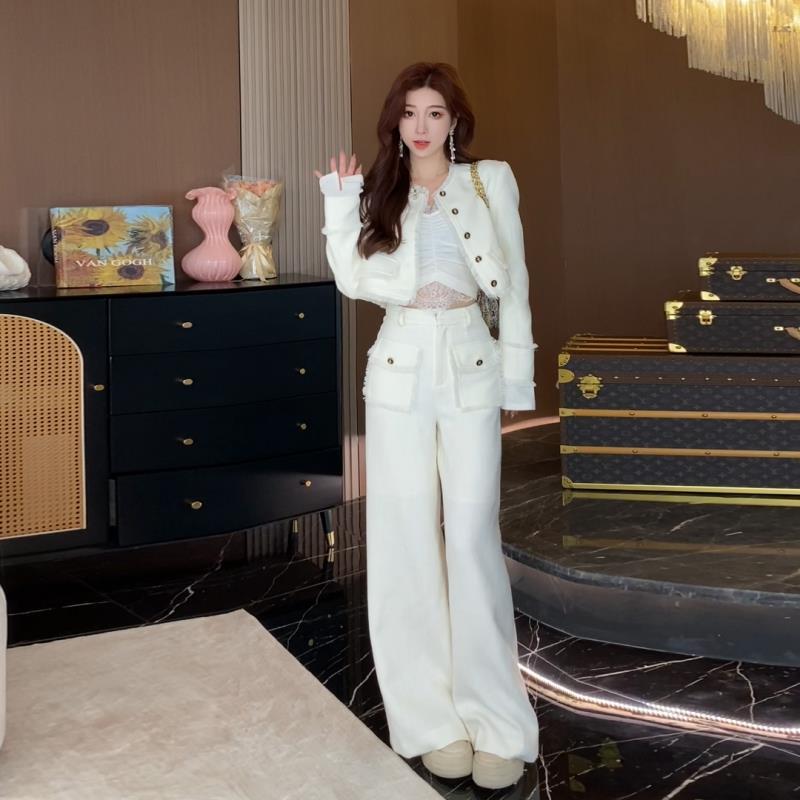 高级感气质轻熟名媛套装女秋冬季新款小香风短外套+高腰阔腿裤子