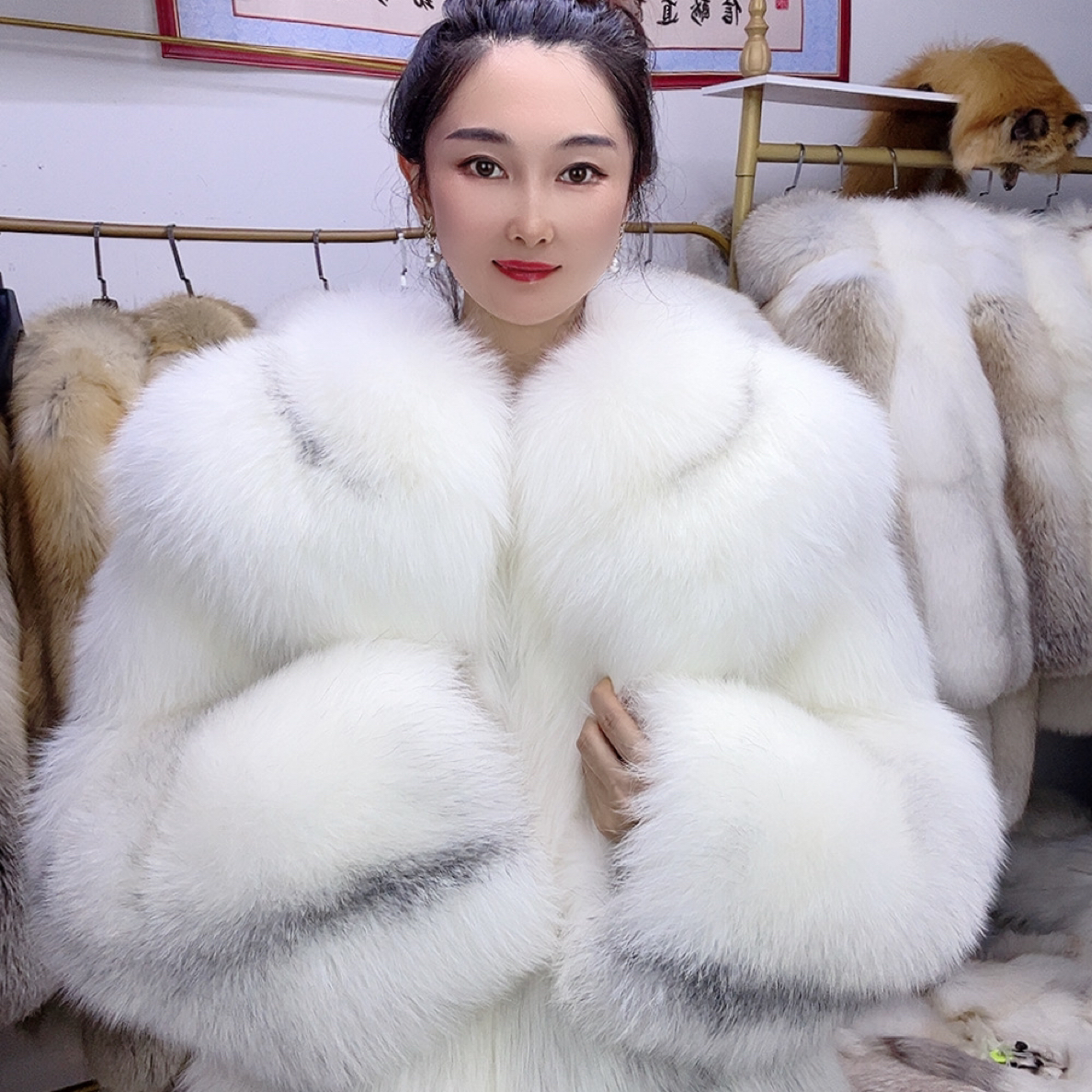 白色冬季宽松型常规款女毛皮草百搭女士短外套保暖