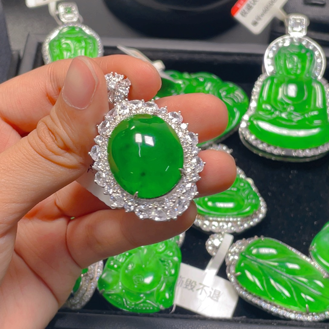 翡翠未镶嵌吊坠(不含链)