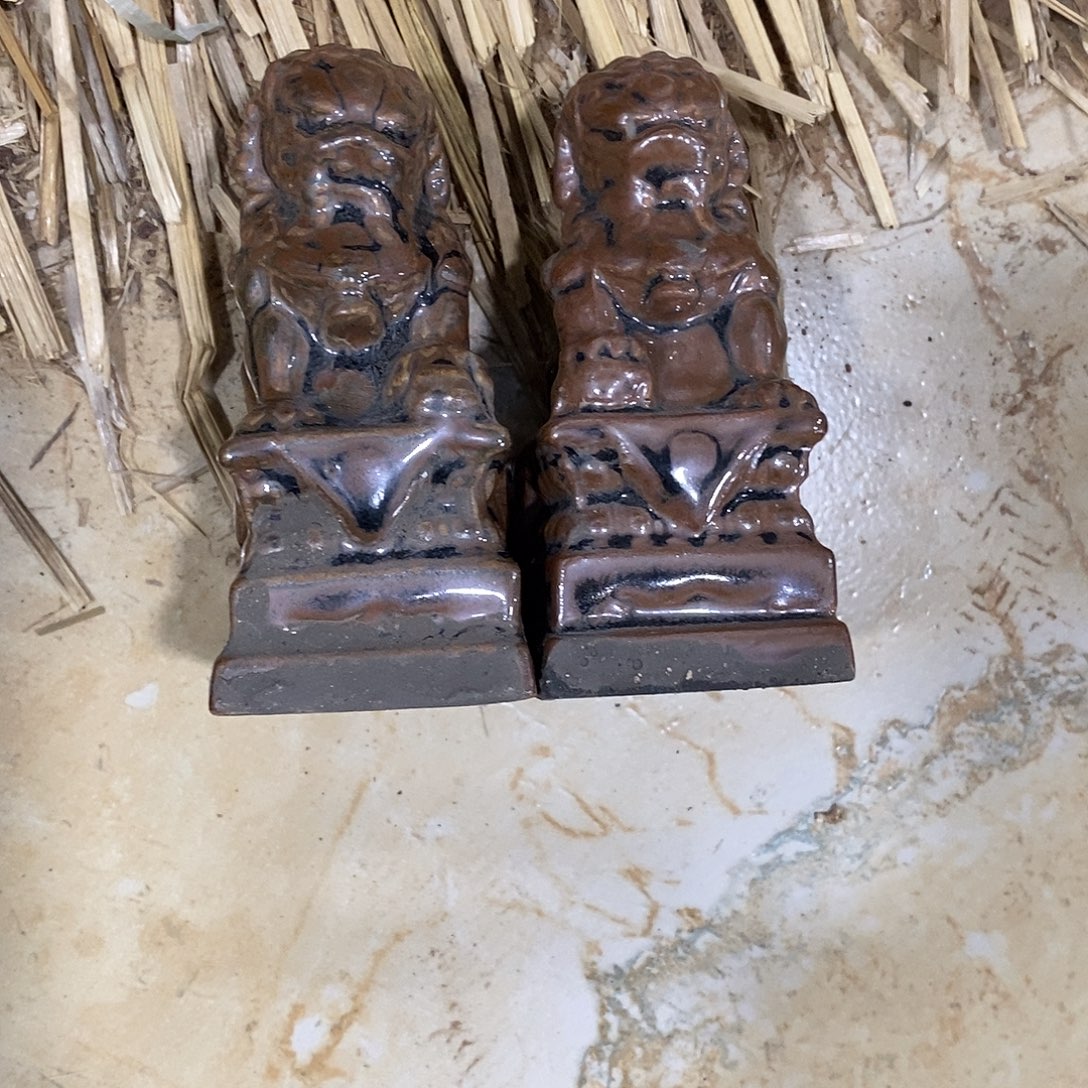 金***堂瓷片介休窑的一对狮子