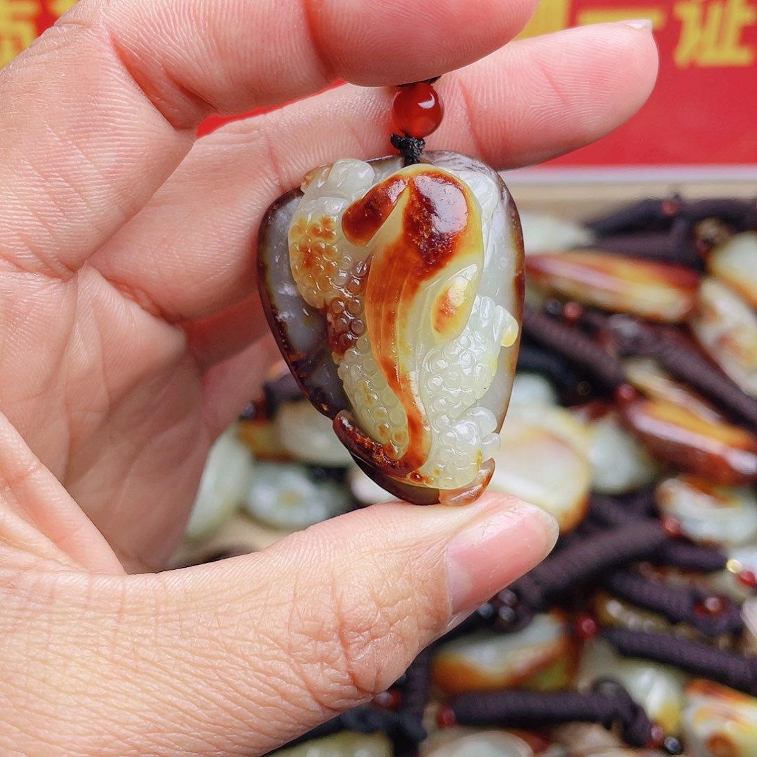 和田玉颈饰未镶嵌