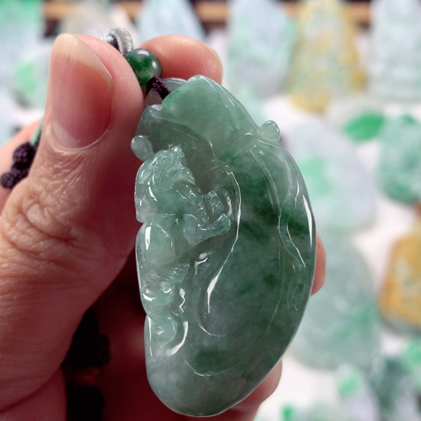 【闪购商品】翡翠吊坠(不含链)未镶嵌