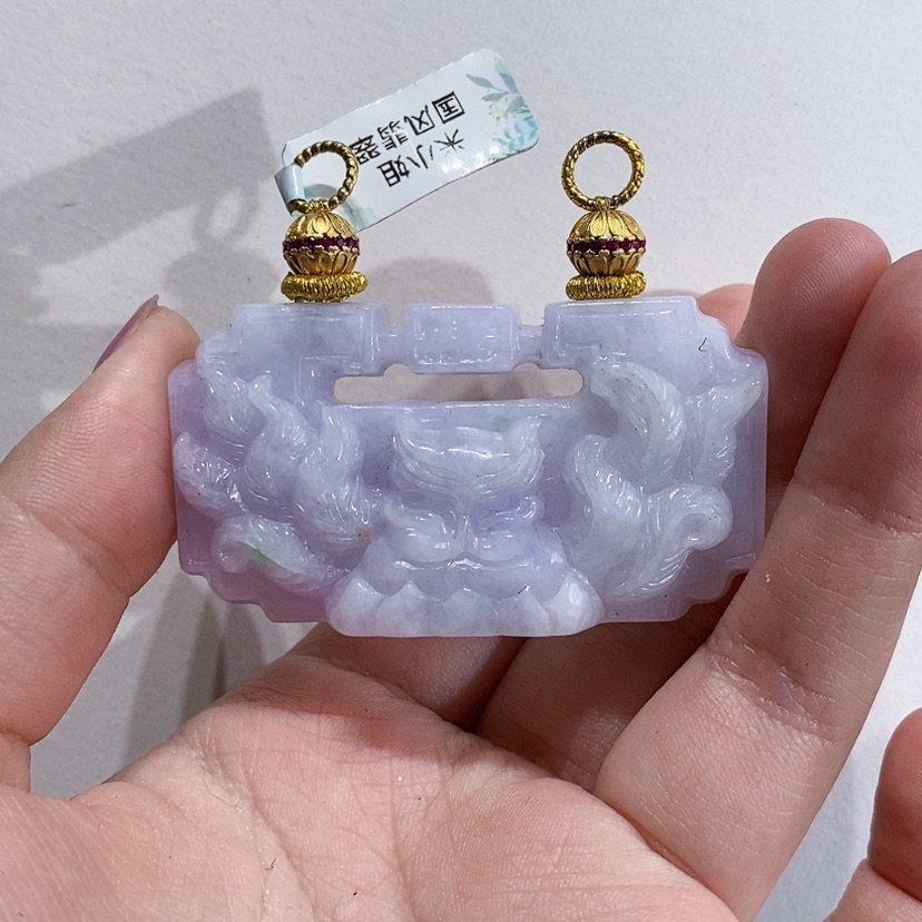 【闪购商品】翡翠未镶嵌颈饰