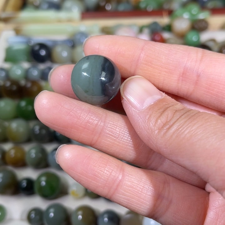 和田玉（糖玉）未镶嵌珠宝半成品18