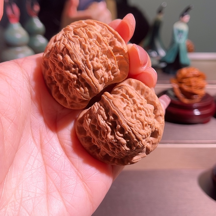 (***)文玩核桃把件白狮子