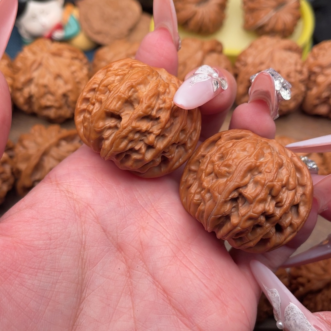 把件文玩核桃全品红皮房山球磨38