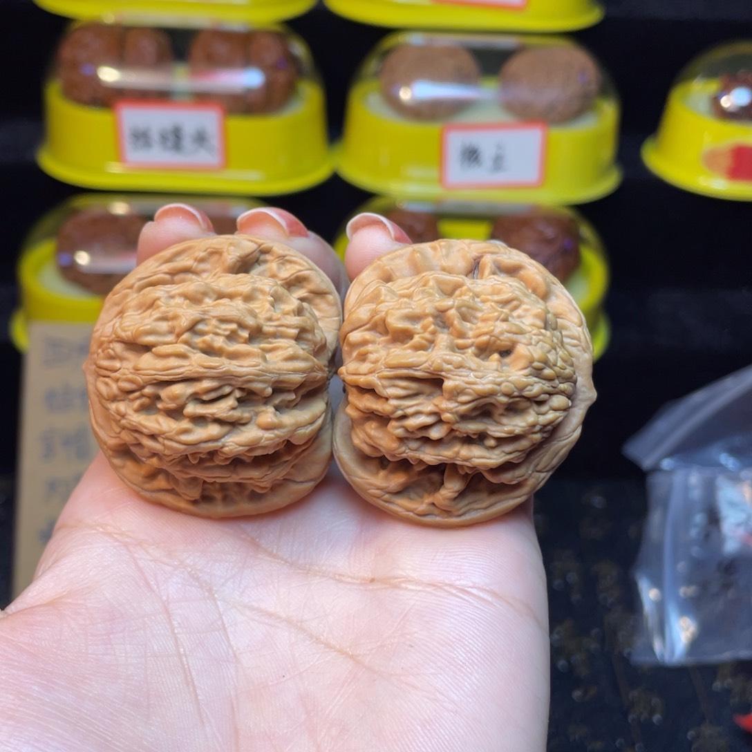 文玩核桃把件43麦虎