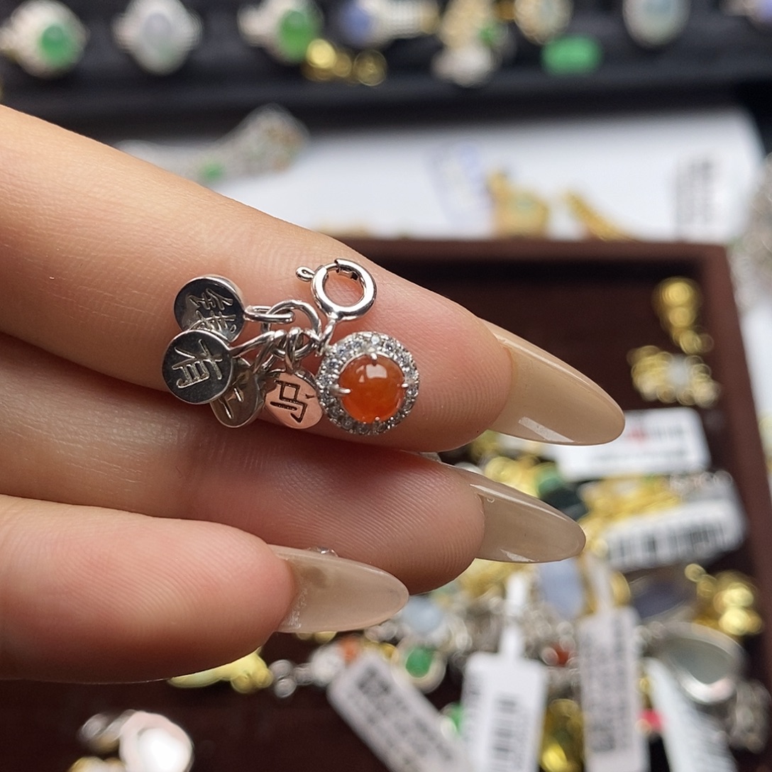 翡翠未镶嵌戒指翡翠