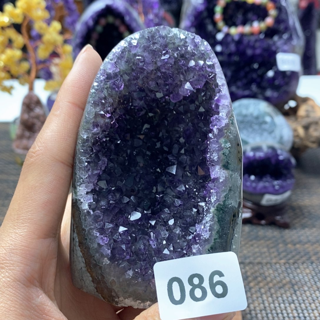 紫晶大型摆件（非配饰）未镶嵌